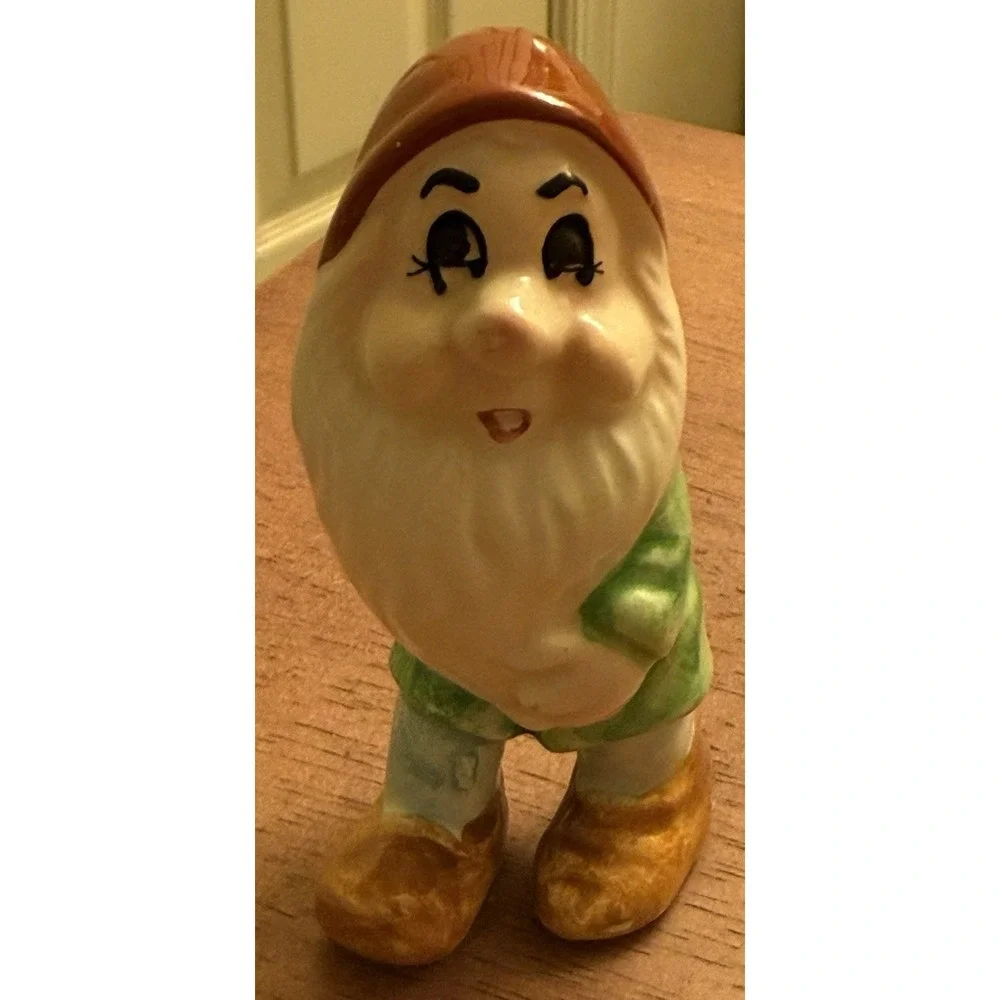 Disney Snow White BASHFUL Dwarf 3.5